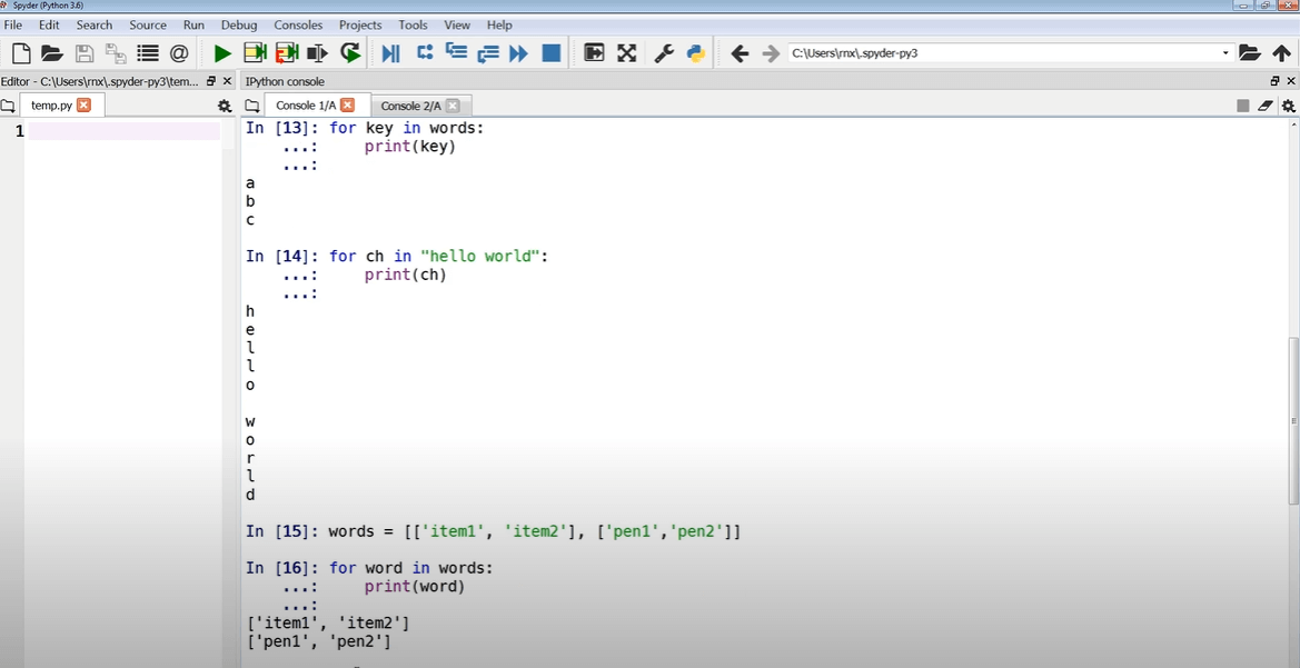 На фото изображено окно программы Python.